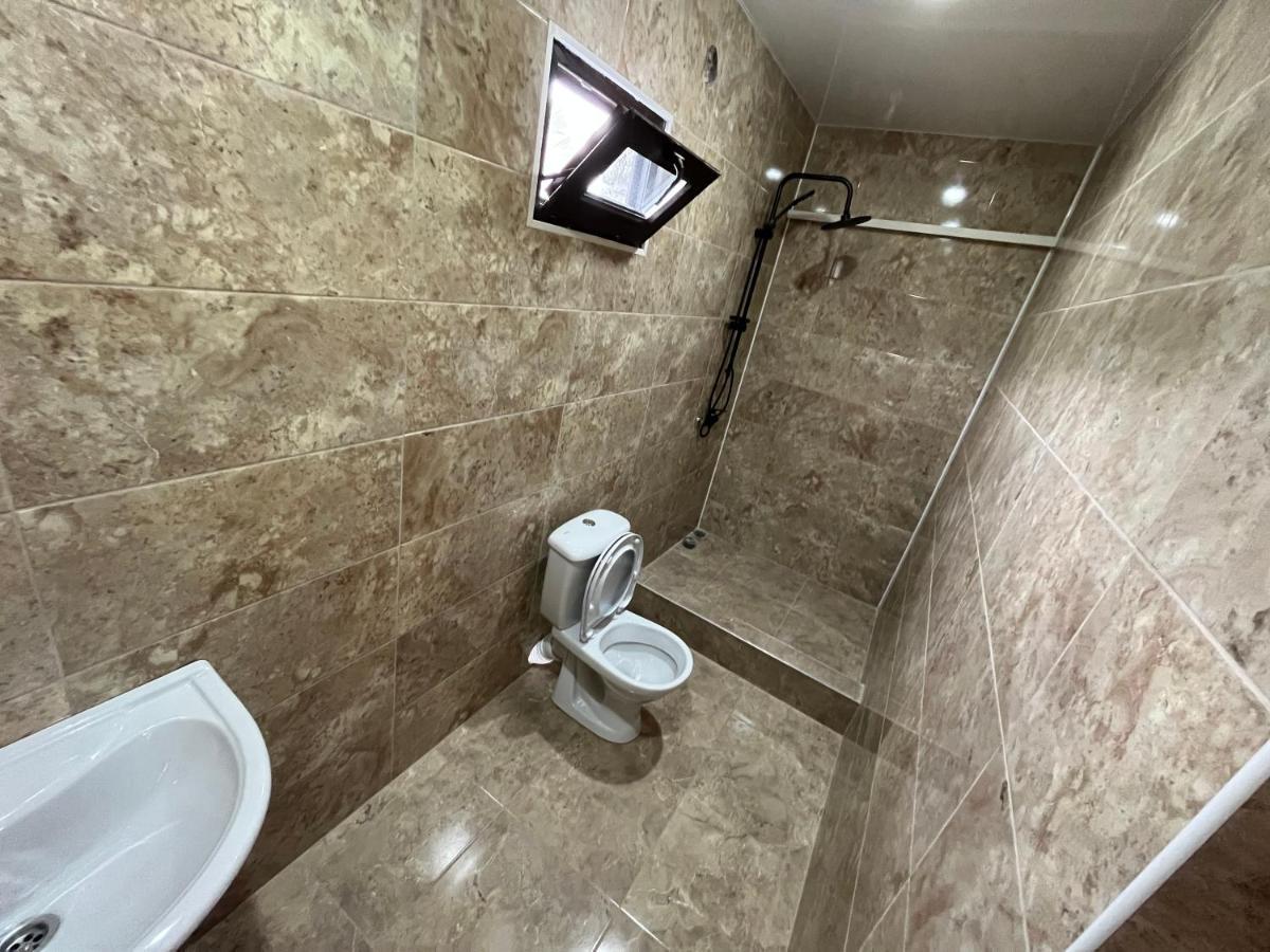 Леон Hotel Gagra Eksteriør billede